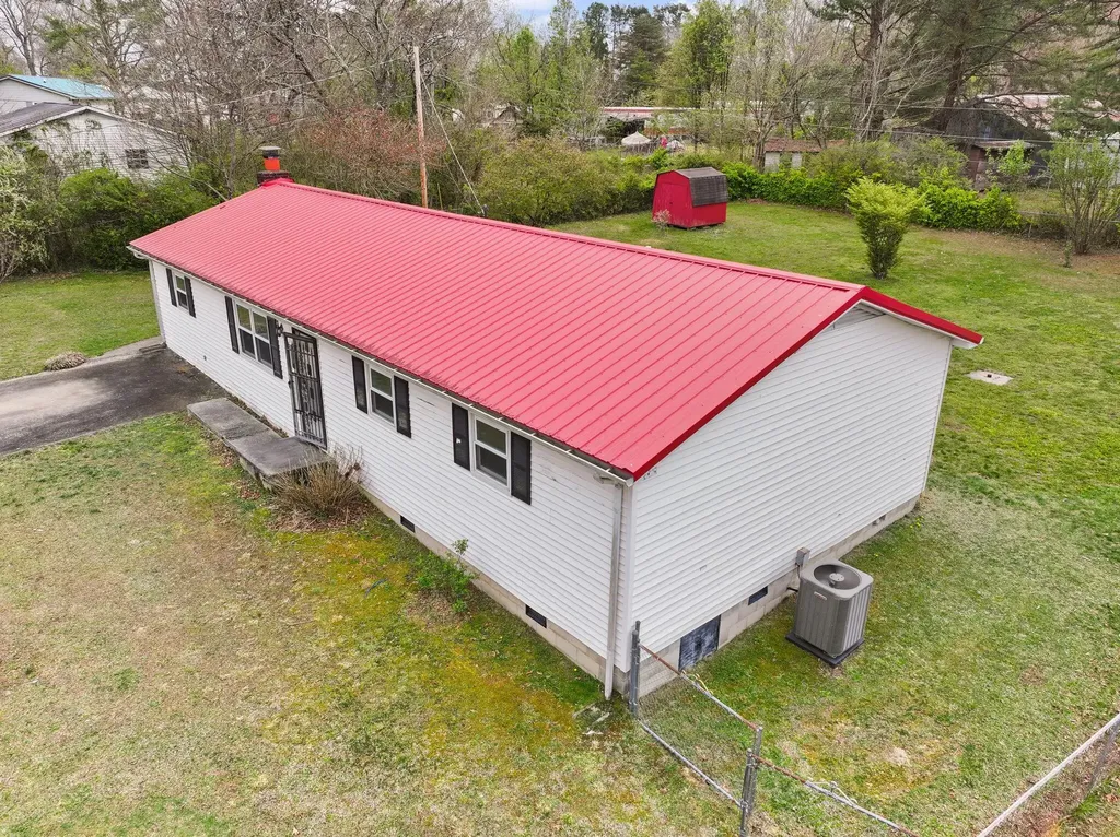 517 Line Creek Road Lily KY 40740