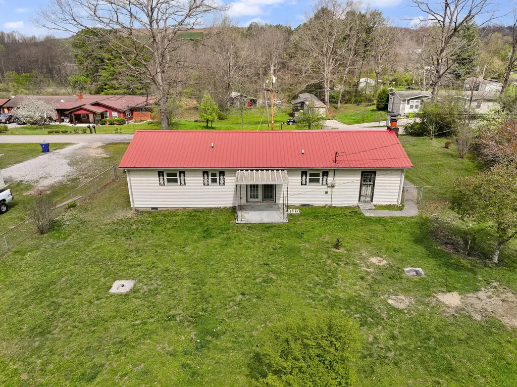 517 Line Creek Road Lily KY 40740
