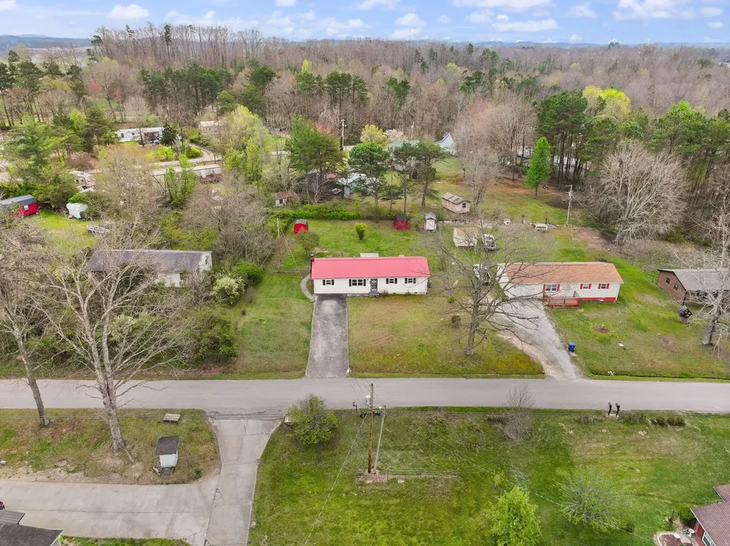 517 Line Creek Road Lily KY 40740