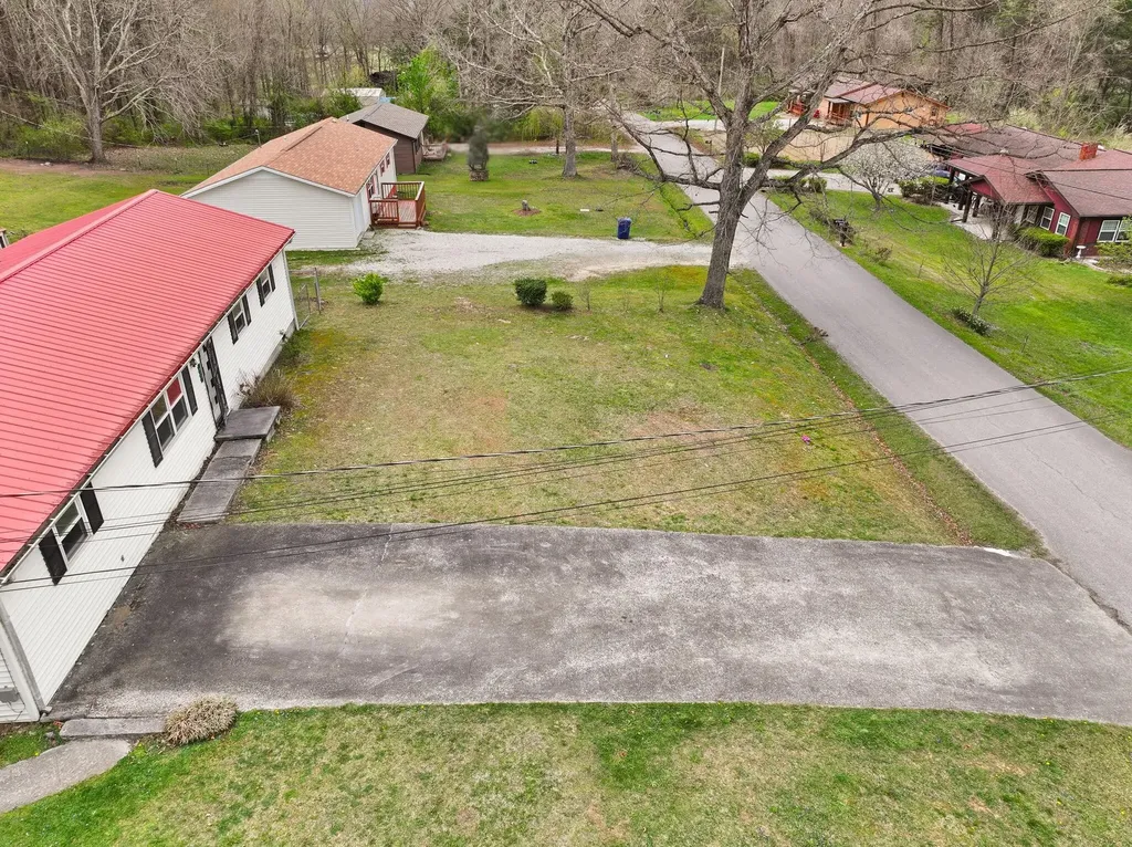 517 Line Creek Road Lily KY 40740