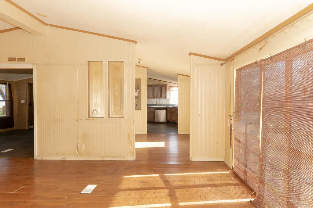 1015 Old Fall Creek Road Monticello KY 42633
