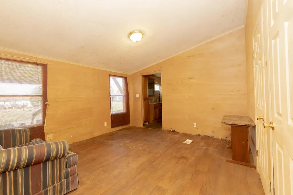 1015 Old Fall Creek Road Monticello KY 42633