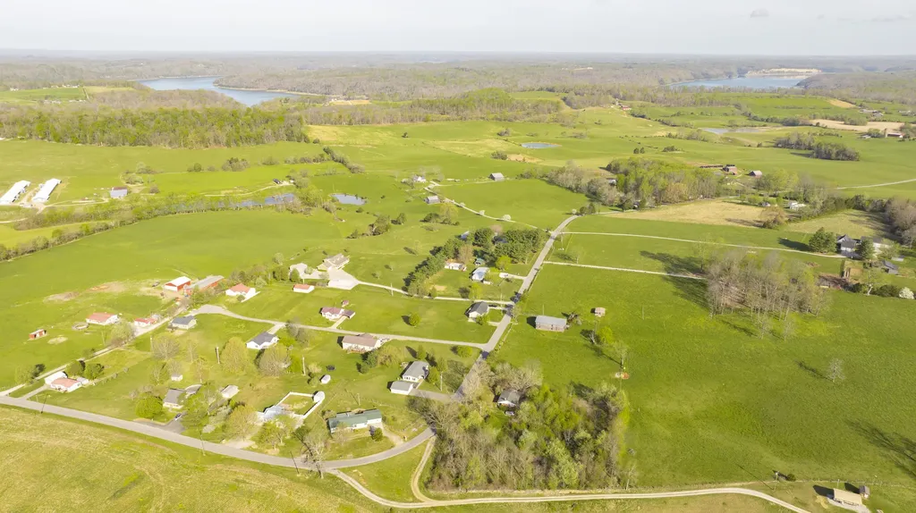 1015 Old Fall Creek Road Monticello KY 42633