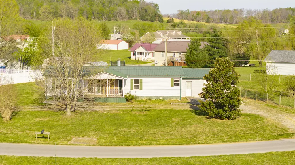 1015 Old Fall Creek Road Monticello KY 42633