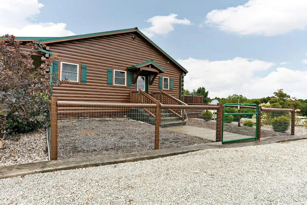 1572 Ashes Creek Lane Bloomfield KY 40008