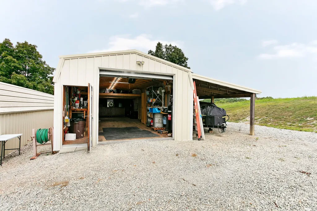 1572 Ashes Creek Lane Bloomfield KY 40008