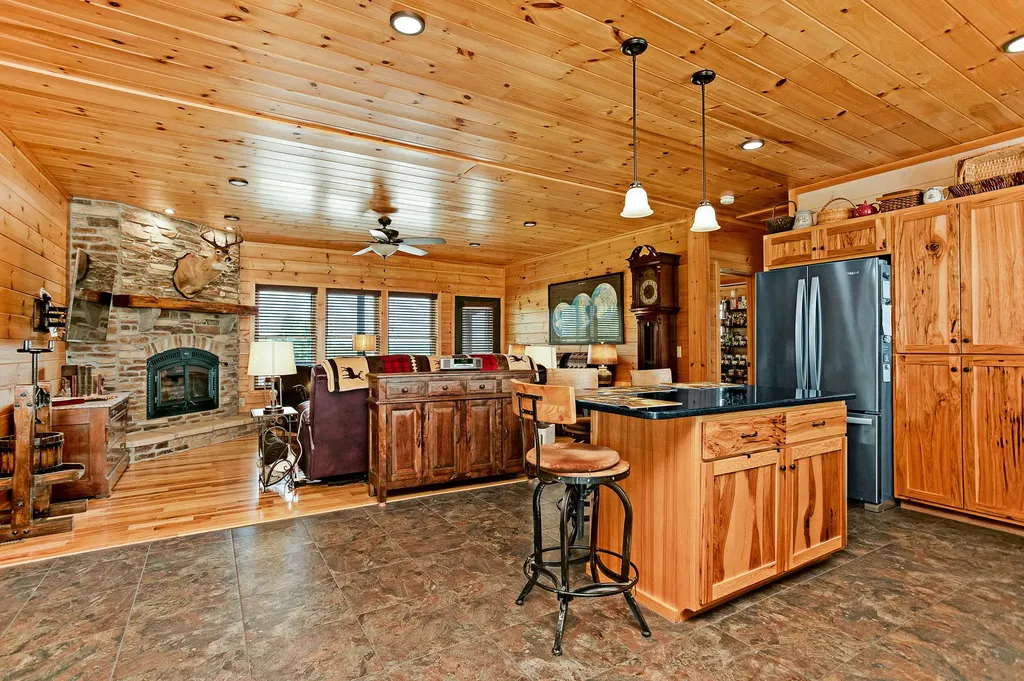 1572 Ashes Creek Lane Bloomfield KY 40008