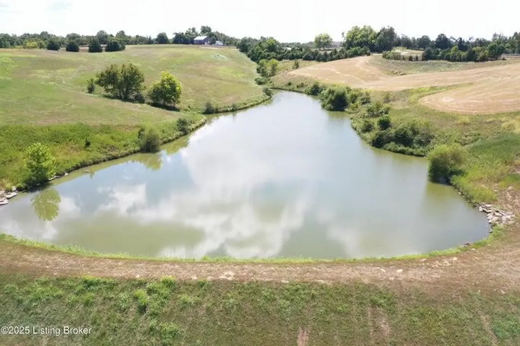 1572 Ashes Creek Lane Bloomfield KY 40008