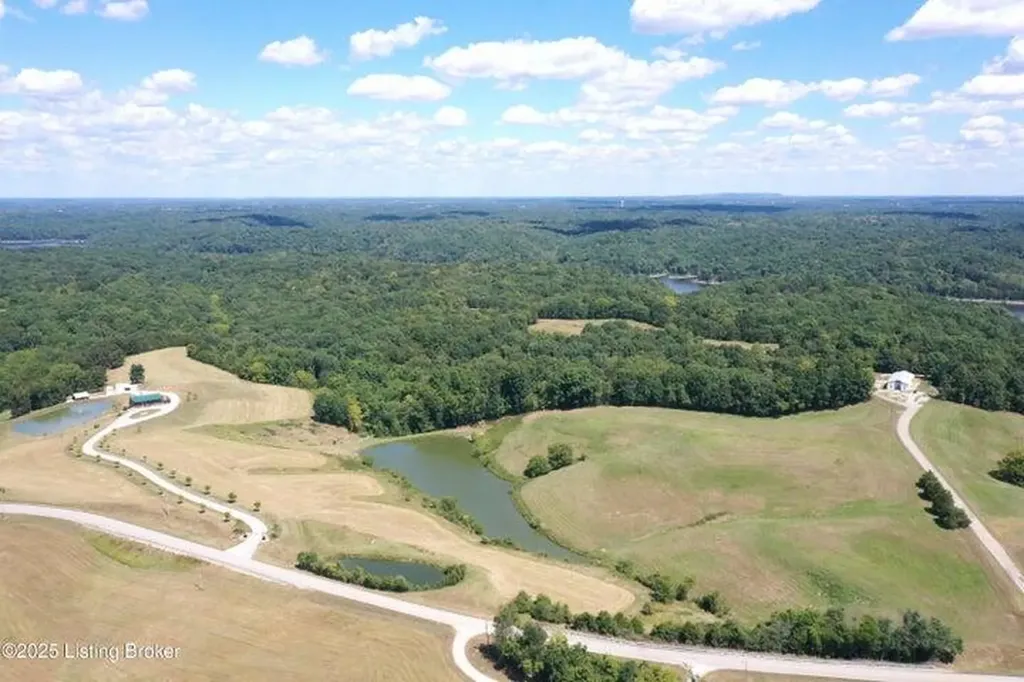 1572 Ashes Creek Lane Bloomfield KY 40008