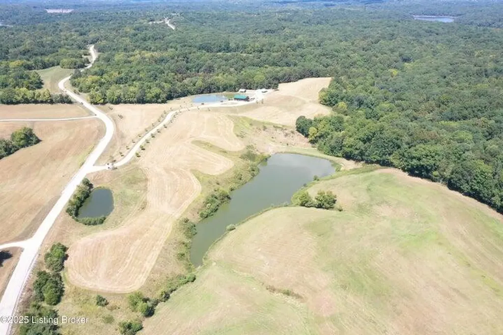 1572 Ashes Creek Lane Bloomfield KY 40008