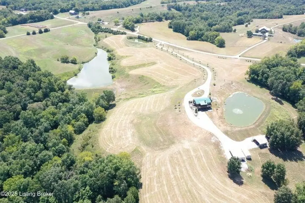 1572 Ashes Creek Lane Bloomfield KY 40008