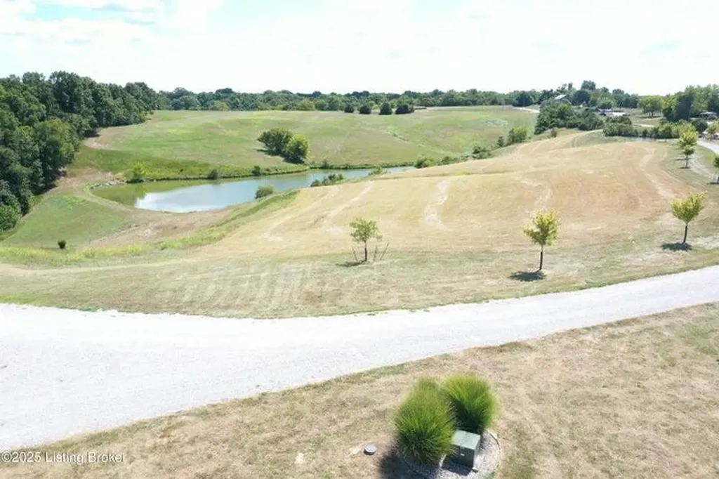 1572 Ashes Creek Lane Bloomfield KY 40008