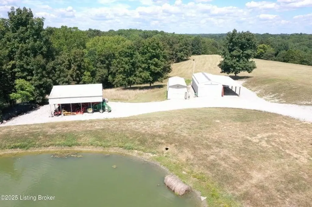 1572 Ashes Creek Lane Bloomfield KY 40008