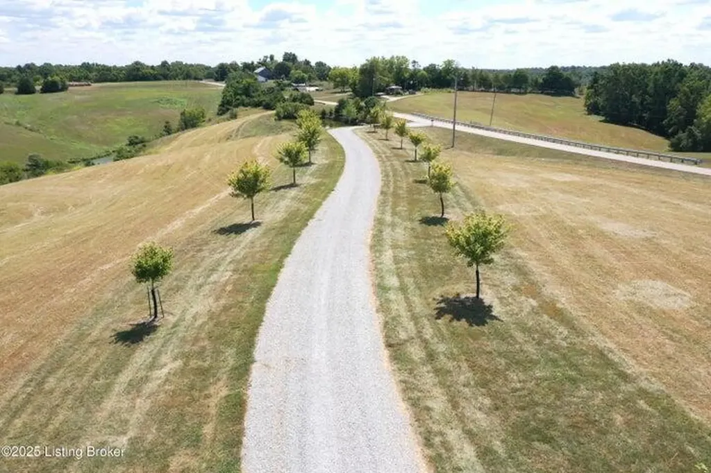 1572 Ashes Creek Lane Bloomfield KY 40008