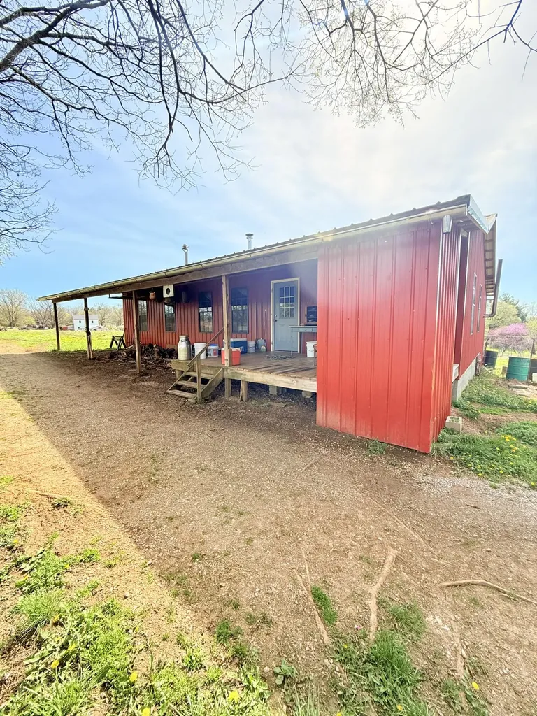 1013-C Salem Pike Cynthiana KY 41031