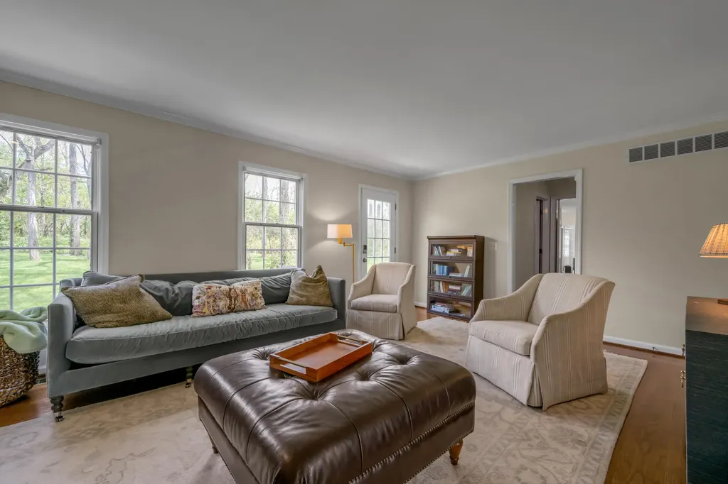 3004 Island Drive Lexington KY 40502