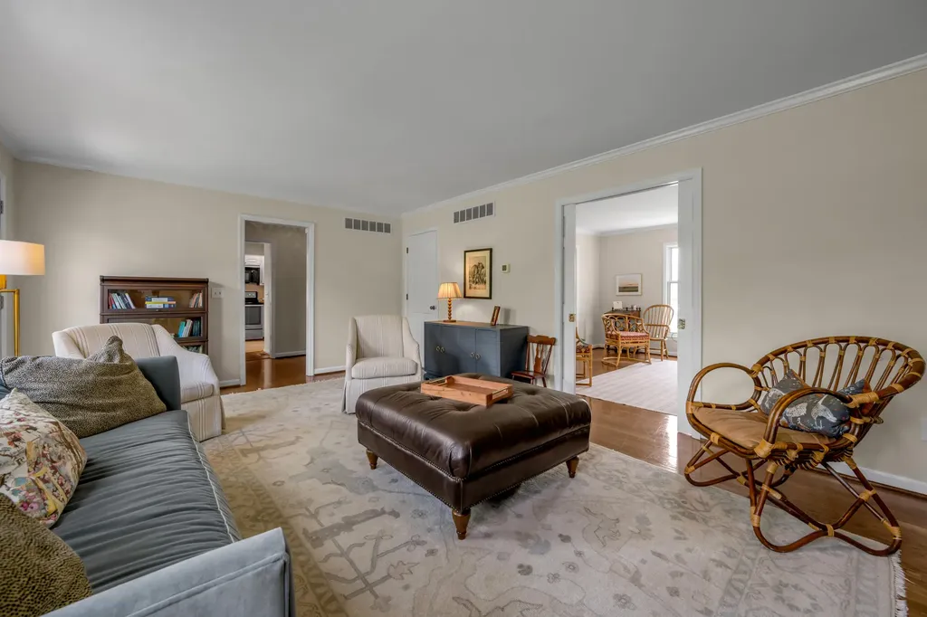 3004 Island Drive Lexington KY 40502