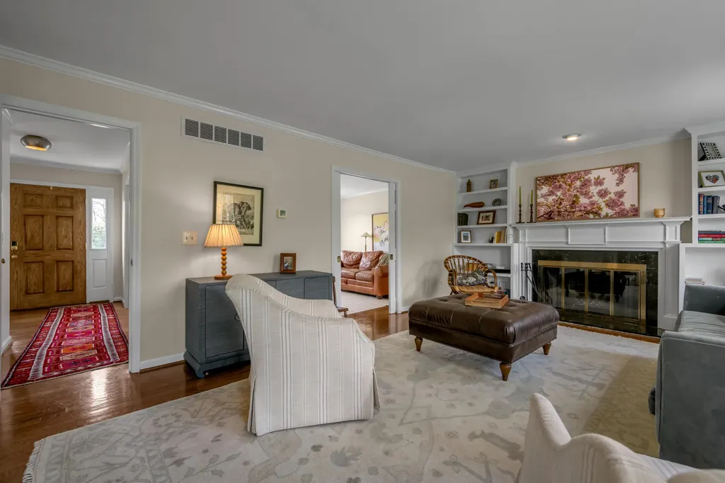 3004 Island Drive Lexington KY 40502