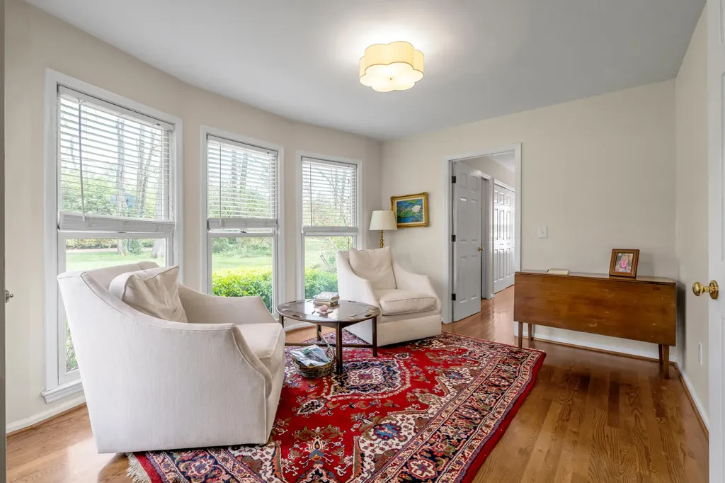 3004 Island Drive Lexington KY 40502
