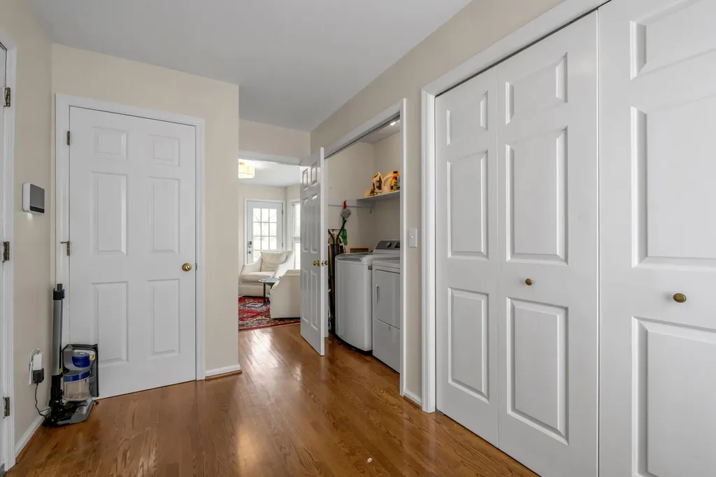 3004 Island Drive Lexington KY 40502