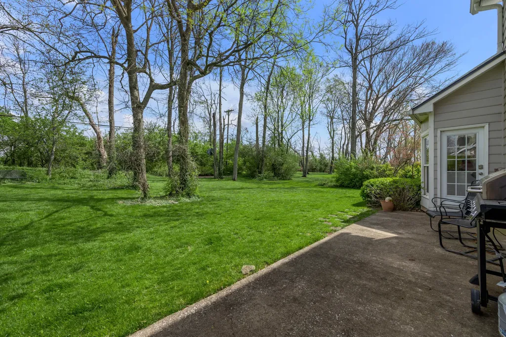 3004 Island Drive Lexington KY 40502
