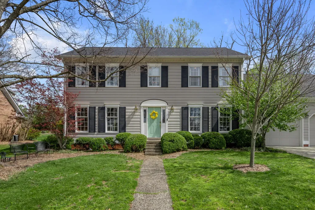 3004 Island Drive Lexington KY 40502