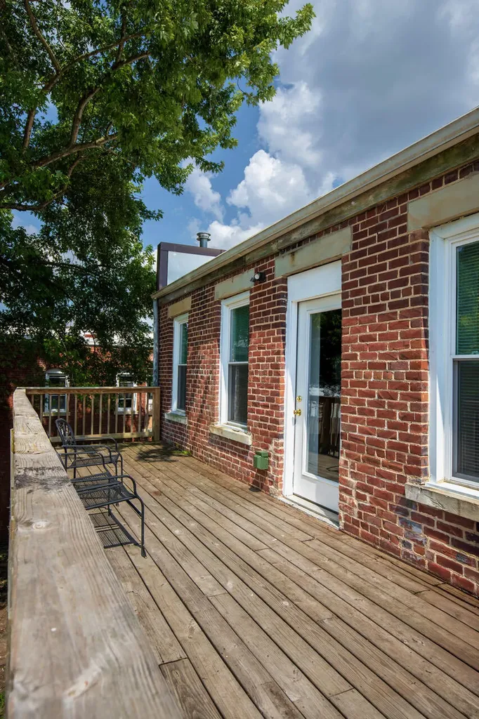 105 E 5th Street Millersburg KY 40361