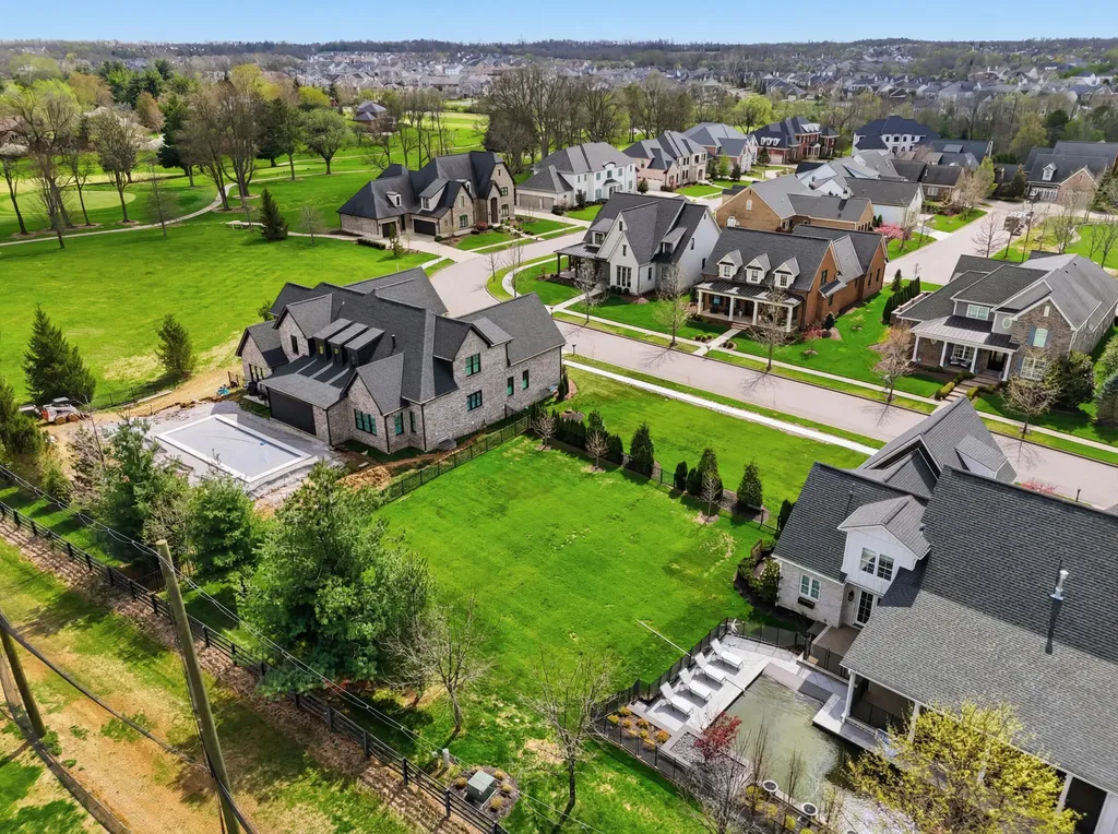 3092 Bobwhite Trail Lexington KY 40509