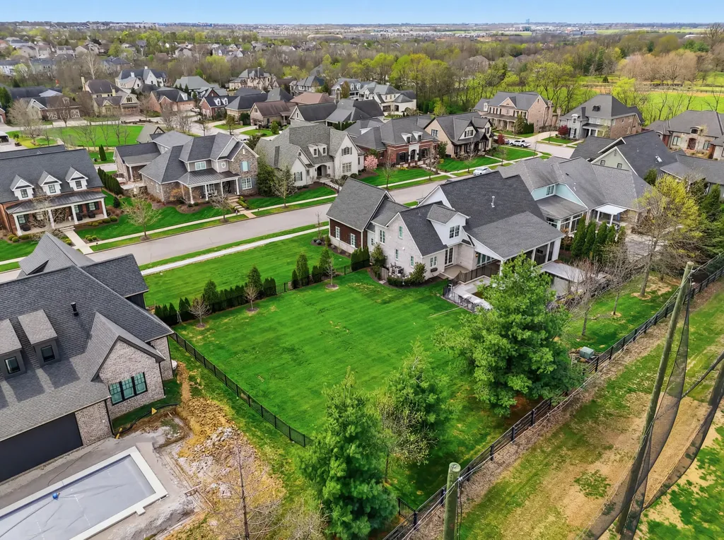 3092 Bobwhite Trail Lexington KY 40509