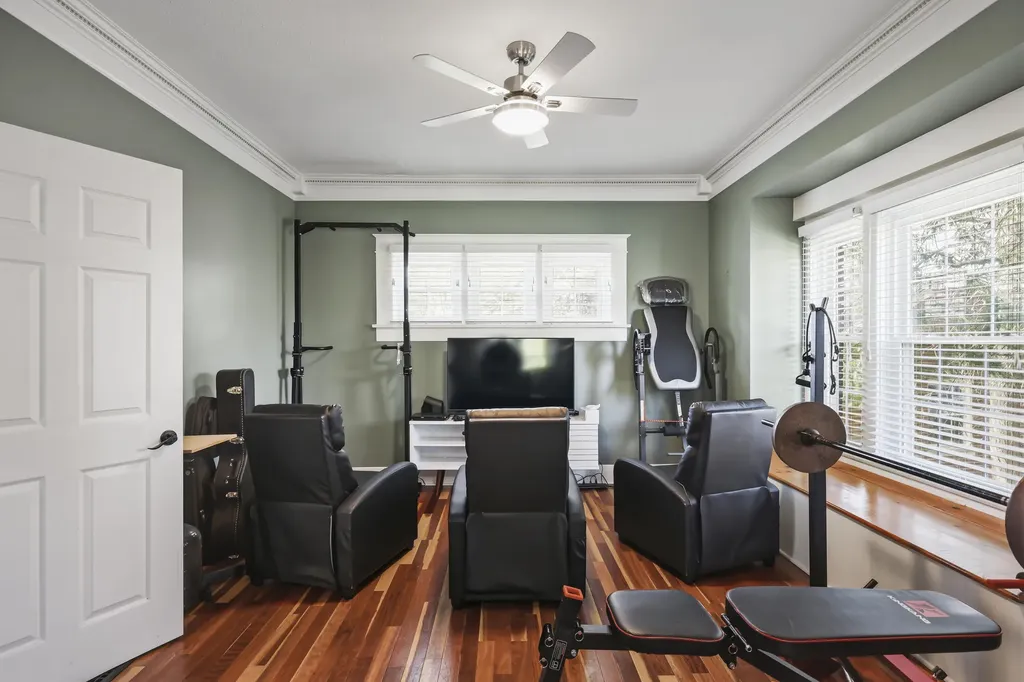 206 E Grundy Avenue Springfield KY 40069
