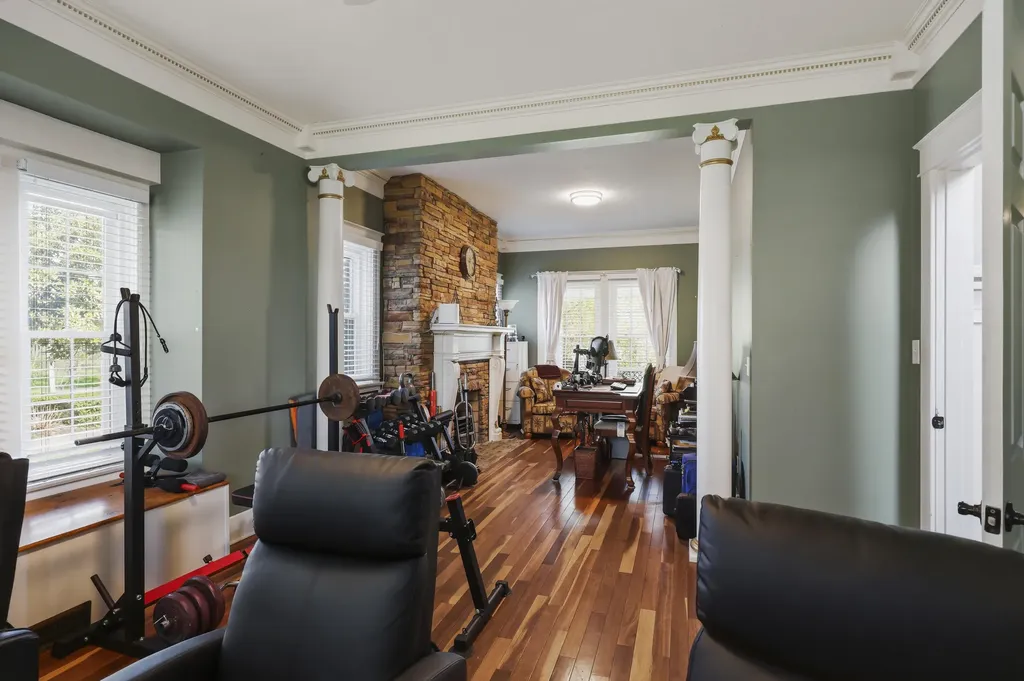 206 E Grundy Avenue Springfield KY 40069