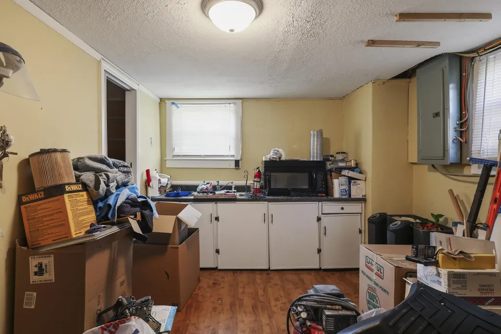 206 E Grundy Avenue Springfield KY 40069