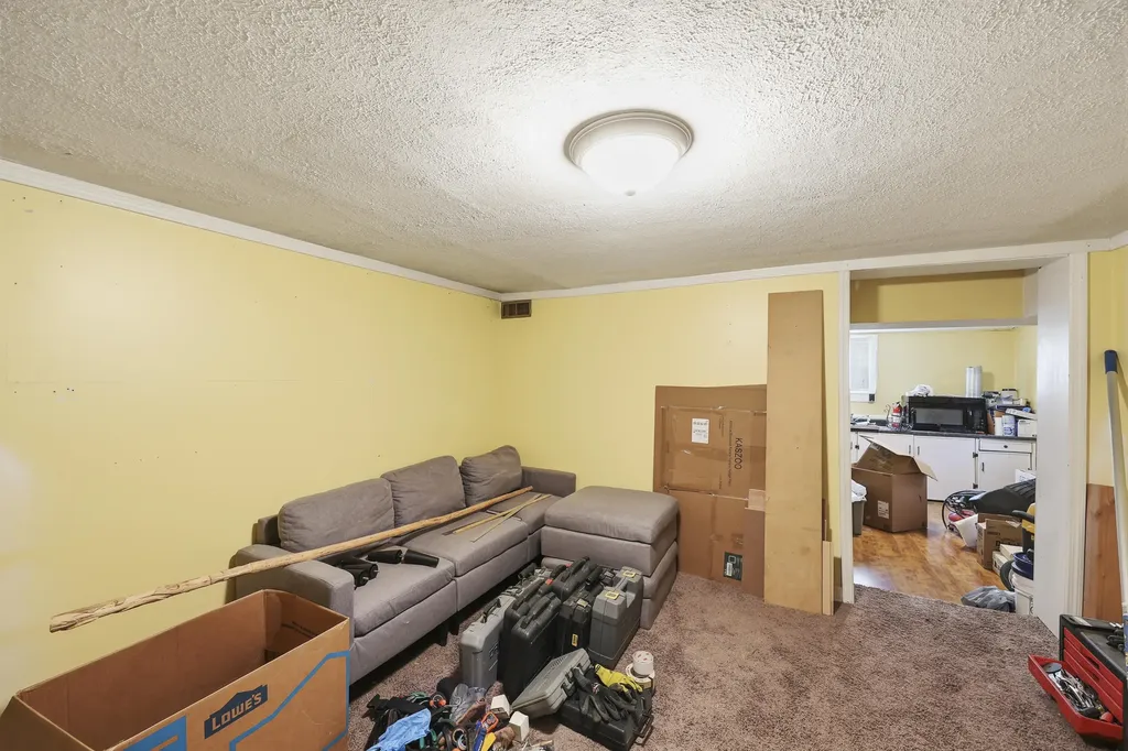 206 E Grundy Avenue Springfield KY 40069