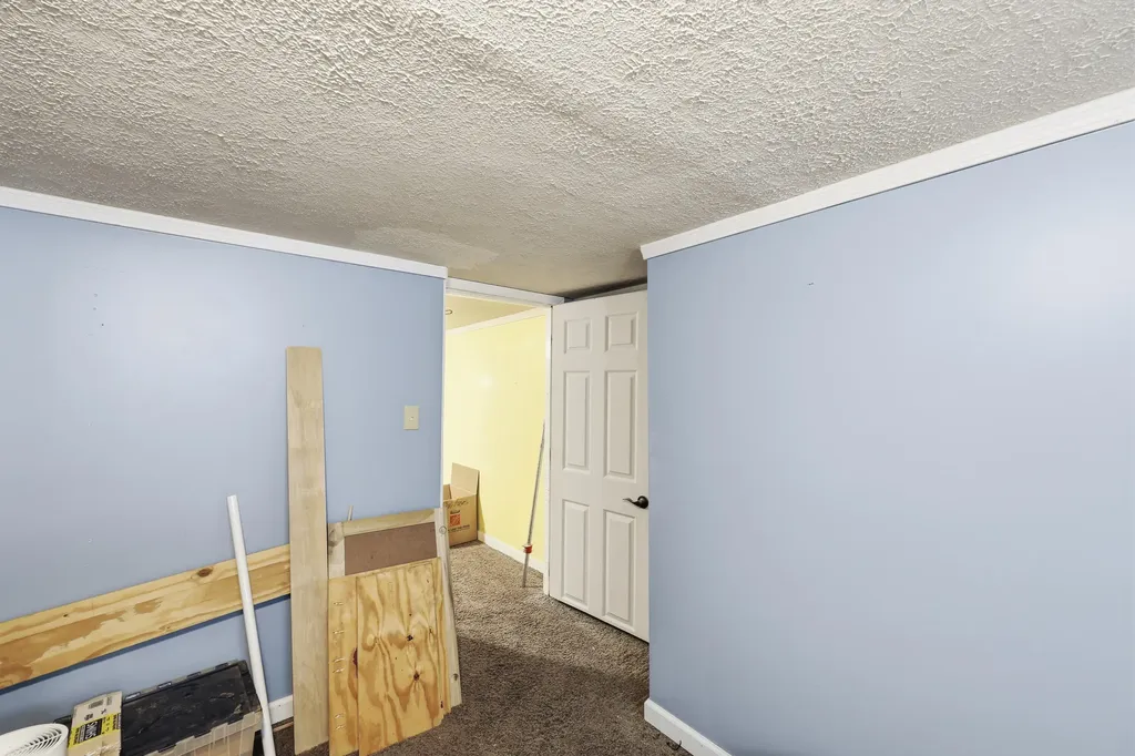 206 E Grundy Avenue Springfield KY 40069