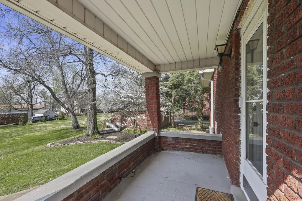 206 E Grundy Avenue Springfield KY 40069