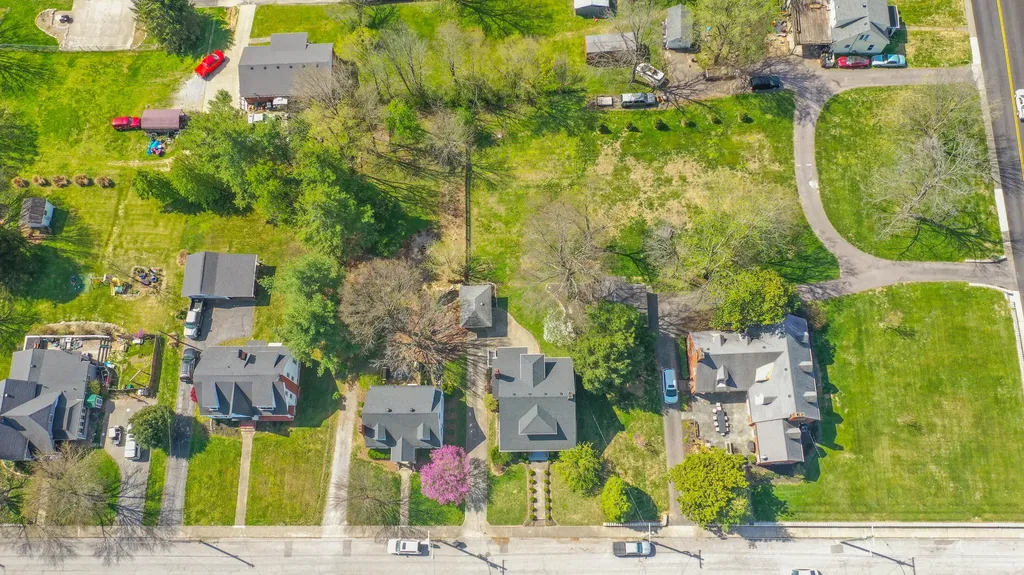 206 E Grundy Avenue Springfield KY 40069