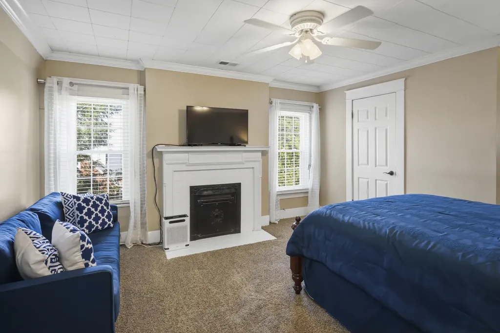 206 E Grundy Avenue Springfield KY 40069