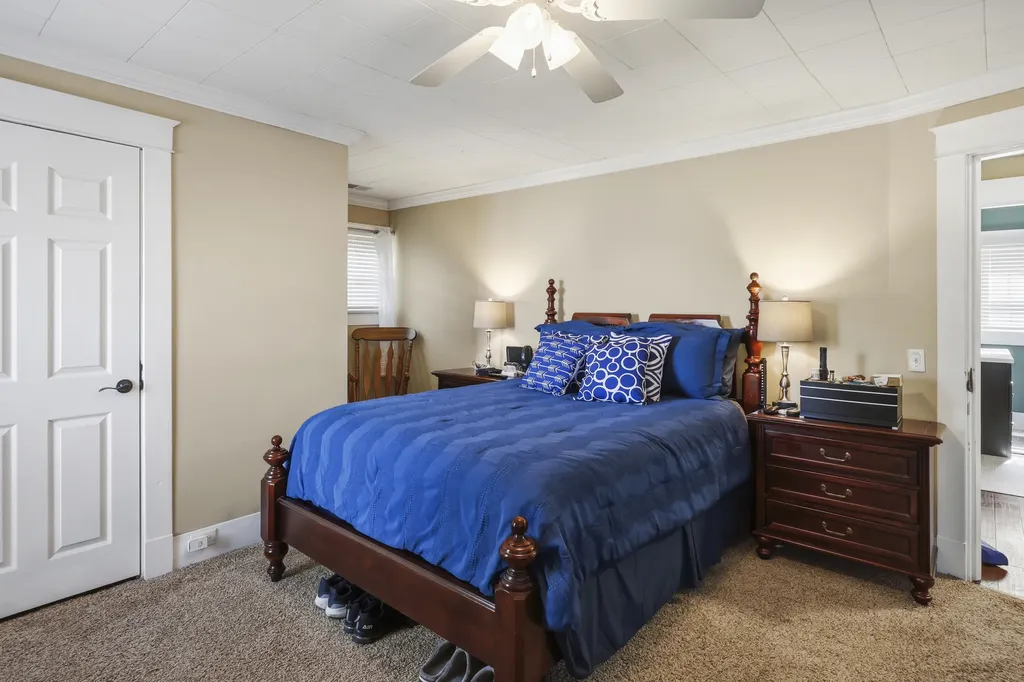 206 E Grundy Avenue Springfield KY 40069