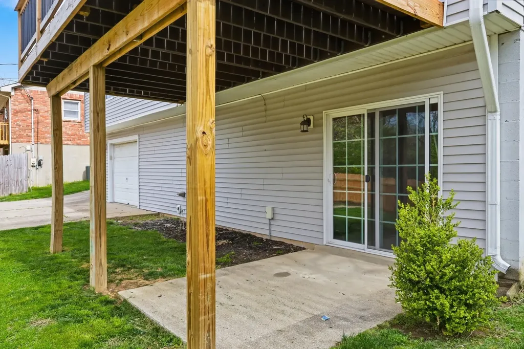 3908 Quailridge Court Lexington KY 40517
