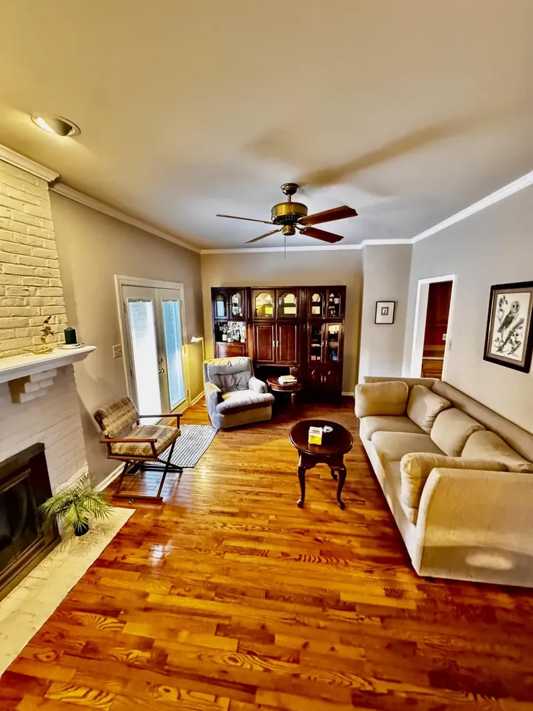 1309 Gray Hawk Road Lexington KY 40502