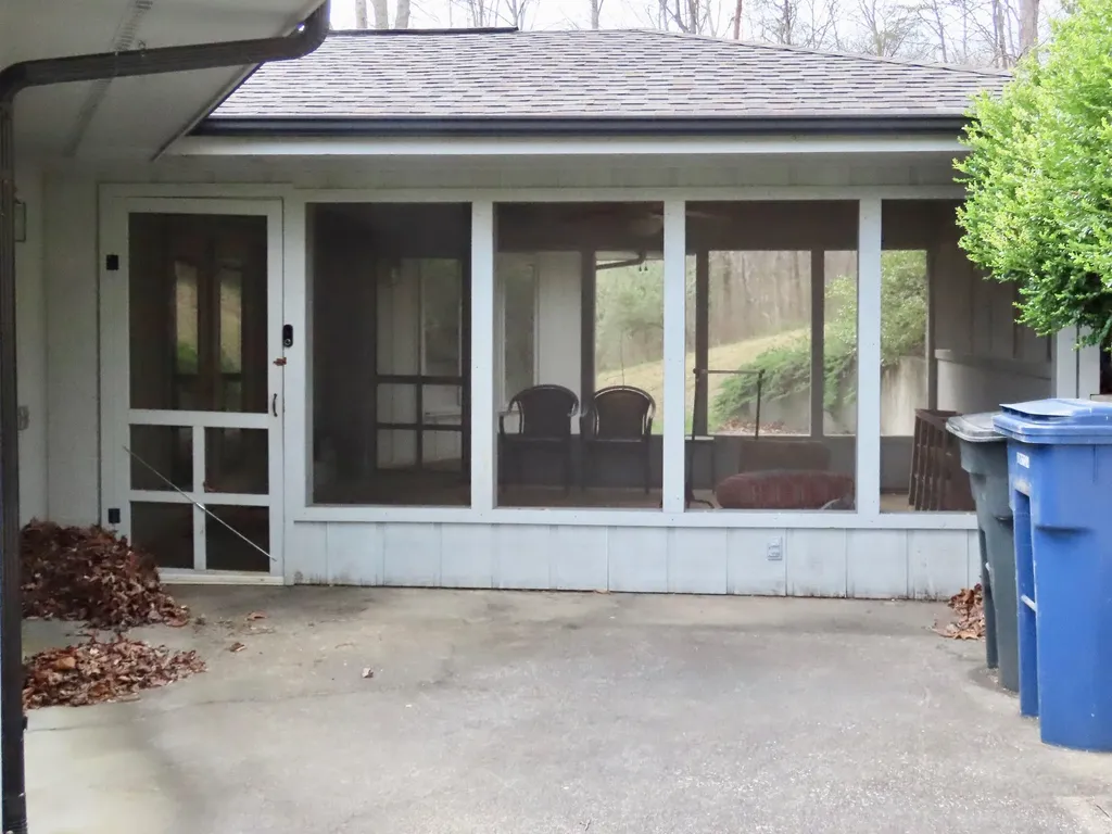 875 Mcneil-corn Creek Road Rockholds KY 40759