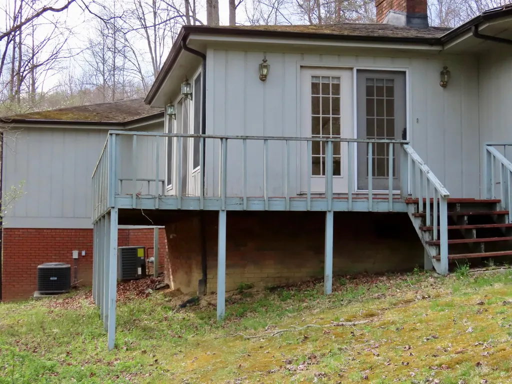 875 Mcneil-corn Creek Road Rockholds KY 40759