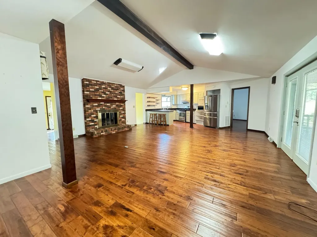 875 Mcneil-corn Creek Road Rockholds KY 40759