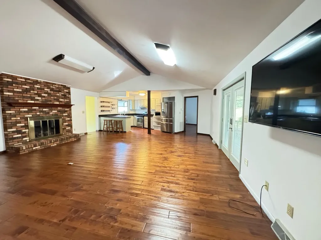 875 Mcneil-corn Creek Road Rockholds KY 40759