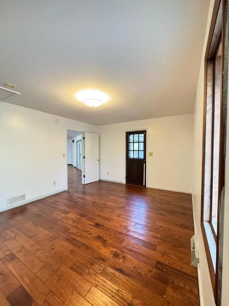 875 Mcneil-corn Creek Road Rockholds KY 40759
