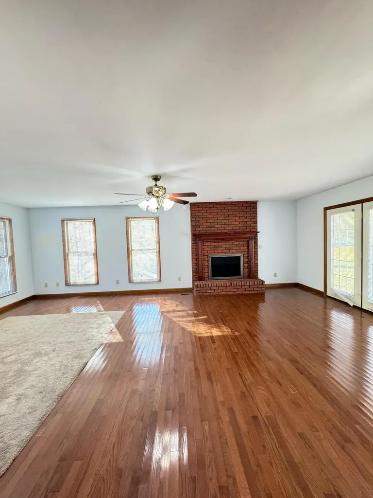875 Mcneil-corn Creek Road Rockholds KY 40759