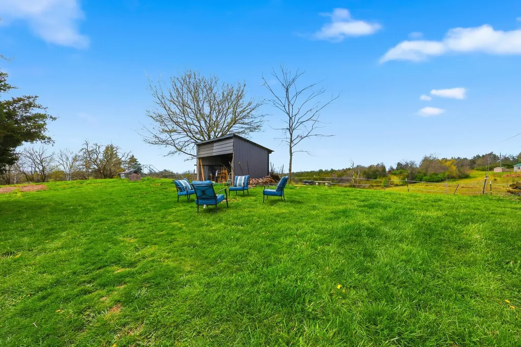 140 Parsons Lane Harrodsburg KY 40330