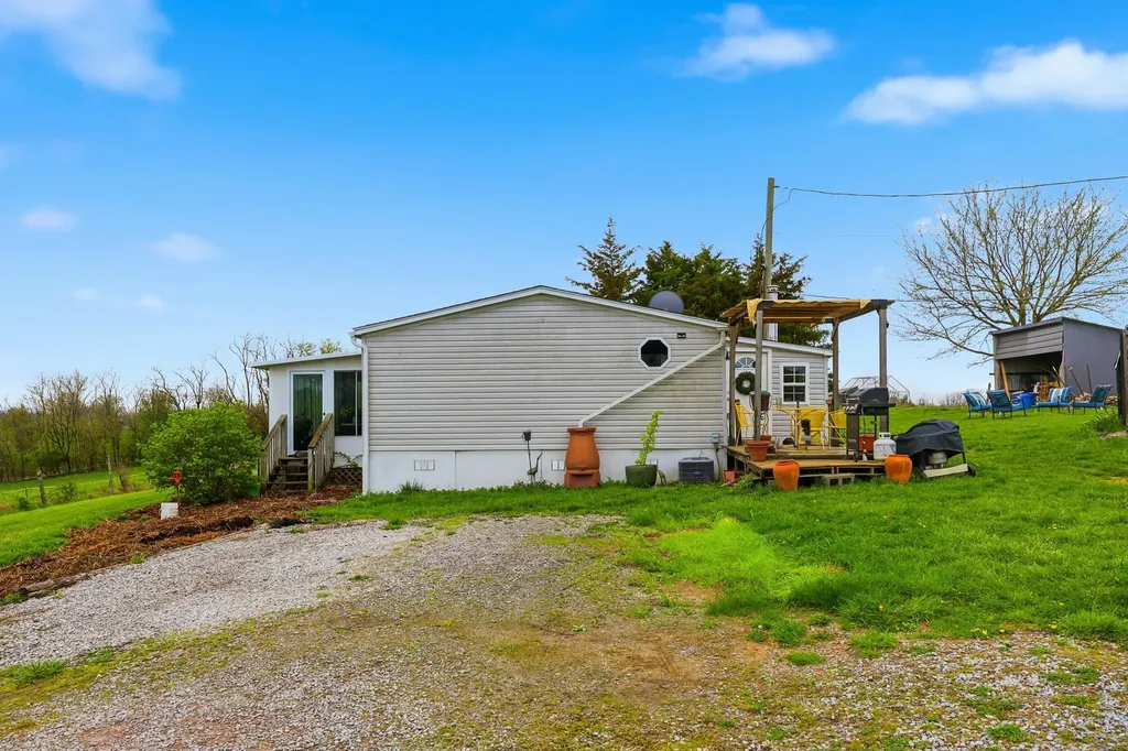 140 Parsons Lane Harrodsburg KY 40330