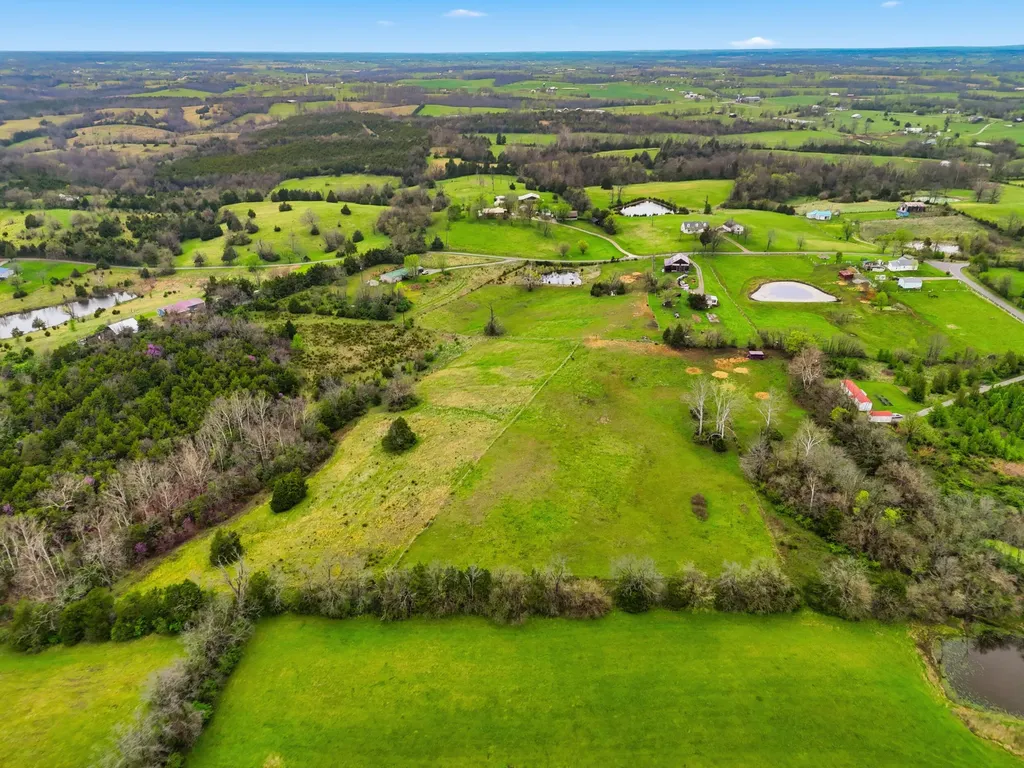 140 Parsons Lane Harrodsburg KY 40330