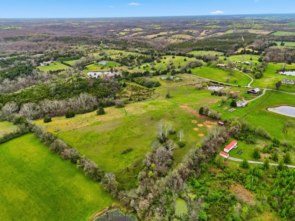 140 Parsons Lane Harrodsburg KY 40330